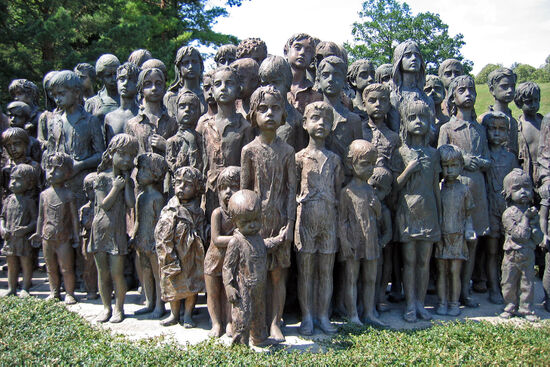 The memorial to the children of Lidice in the Czech village (photo by Moravice)