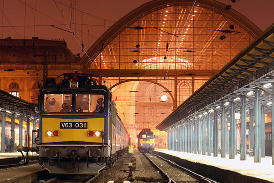Budapest Keleti station (photo © Attila Vörös / dreamstime.com).